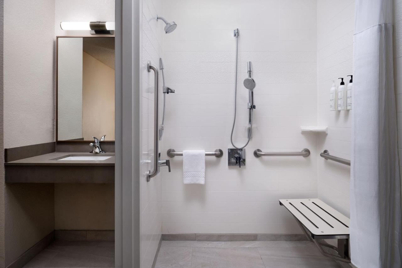 Fairfield Inn And Suites Austin South Екстериор снимка