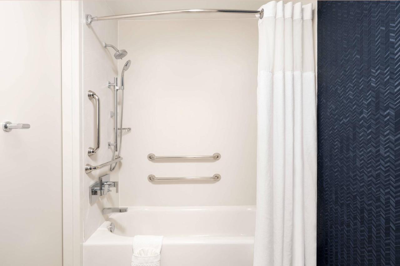 Fairfield Inn And Suites Austin South Екстериор снимка