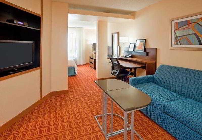 Fairfield Inn And Suites Austin South Екстериор снимка