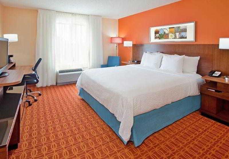 Fairfield Inn And Suites Austin South Екстериор снимка